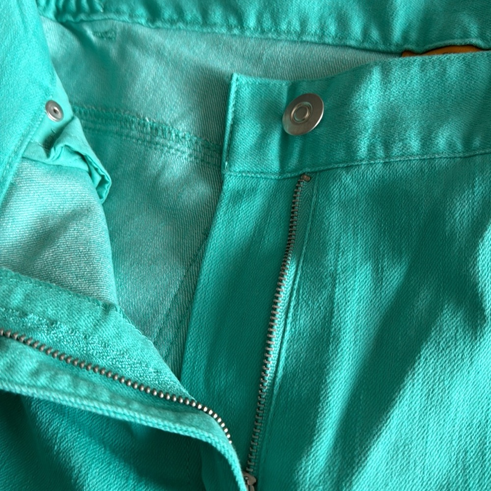 Ruby Rd. Teal green Capris - Picture 3 of 7